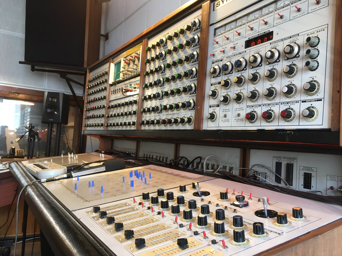 midori_hirano's tweet image. One-week residency with EMS #synthi100 at Radio Belgrad.