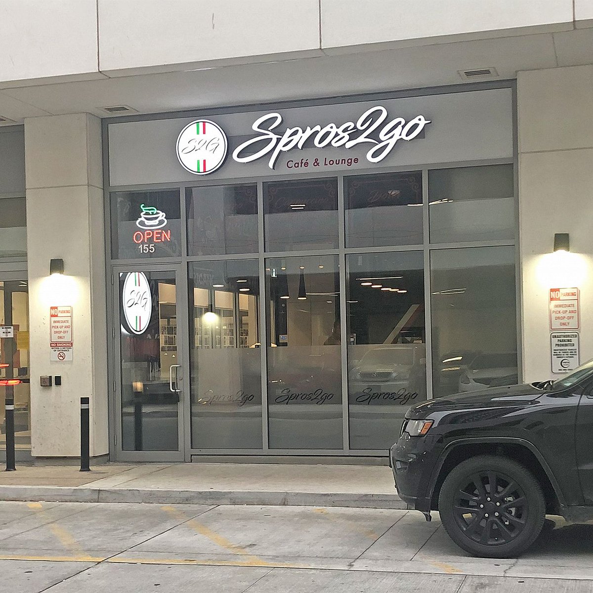 No filter required for this throwback photo! The colours and elegance of Spros2Go's Woodbridge location is naturally beautiful and requires no editing, whatsoever!
buff.ly/3yV3ARH
#interiors #interiordesign #architecture #architects #toronto #coffeeshop #designbuild