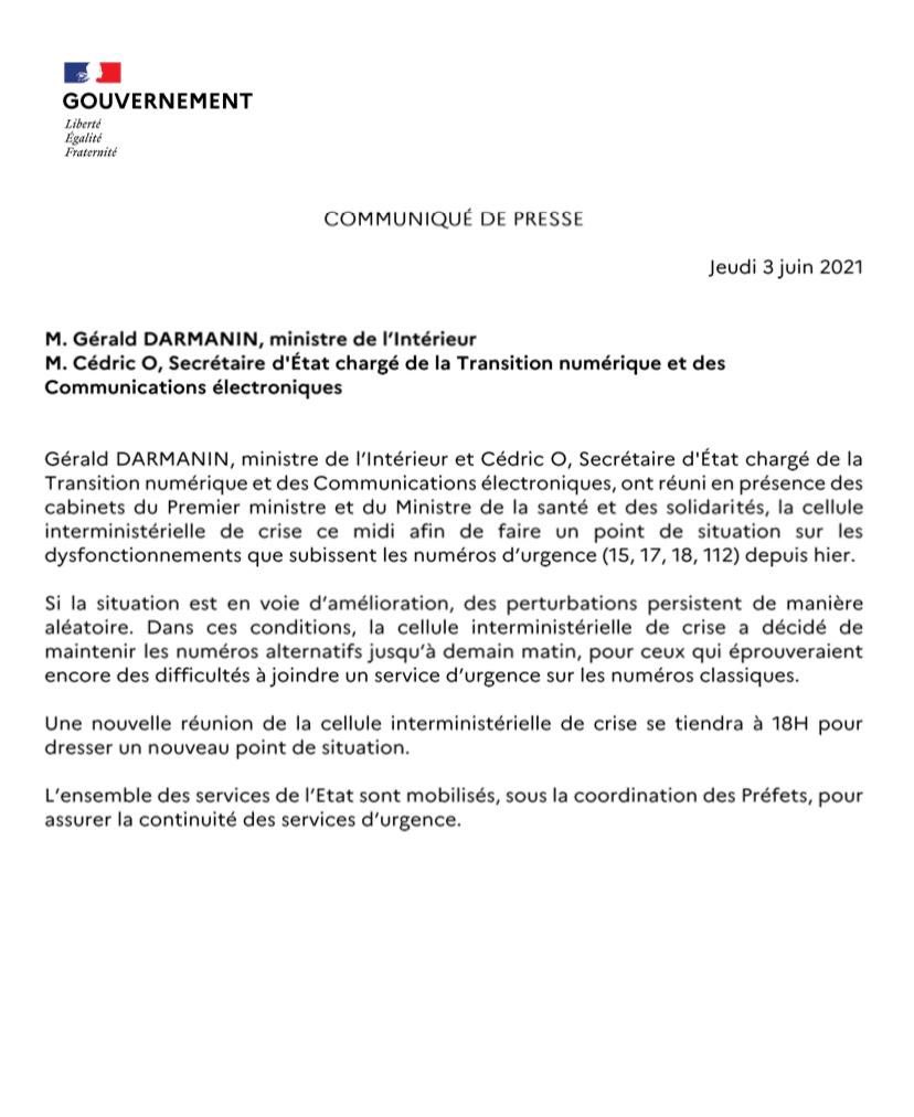 GDarmanin's tweet photo. Si la situation est en voie d’amélioration, des perturbations persistent de manière aléatoire. Nous avons décidé de maintenir les numéros alternatifs jusqu’à demain matin, pour ceux qui ont encore des difficultés à joindre un service d’#urgence sur les numéros classiques. 👇 https://t.co/uwRRrlleJ7