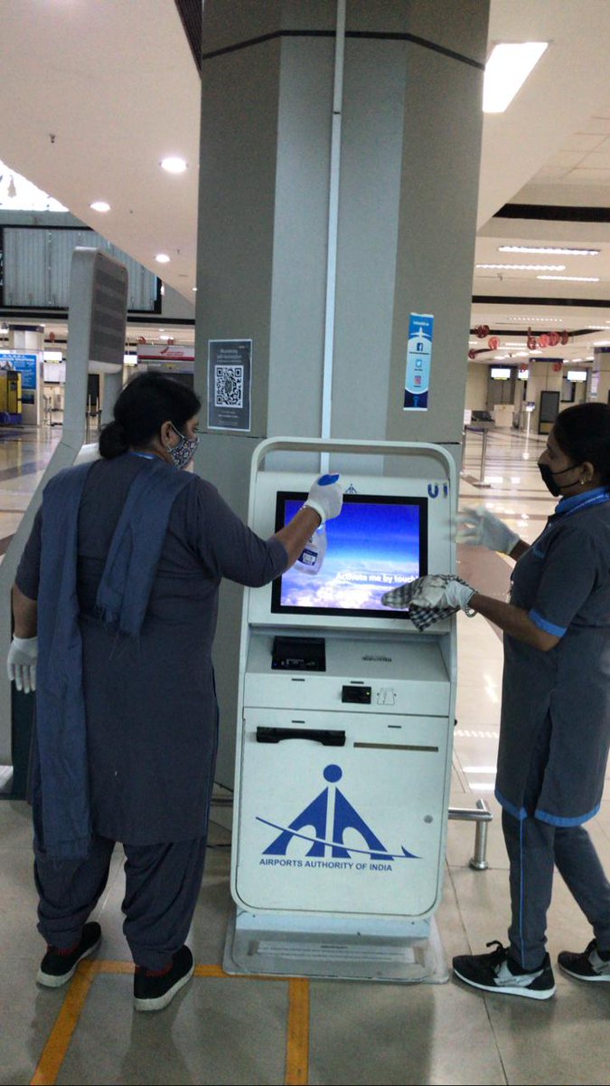 aaiasrairport's tweet photo. At @SGRDJI Airport, our housekeeping team is dedicatedly sanitizing all the prominent touch points on daily basis to ensure safe environment for its patron.
#Sanitization #SocialDistancing #ProperMask #FlySafe #FlyHigh
@MoCA_GoI @AAI_Official @aaiRedNR https://t.co/zgCk5Kh5Fz