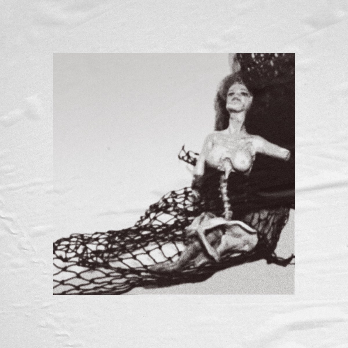 _towhomitmaycon's tweet photo. Dissection of a Mermaid is an installation of an anatomized form of a woman’s body merged with a tail of a mythological creature to criticize societal issues of female subjugation and intersectionality.

#OnceLivedInFlesh
#TOWHOMITMAYCONCERN https://t.co/xxiyV6z6ht