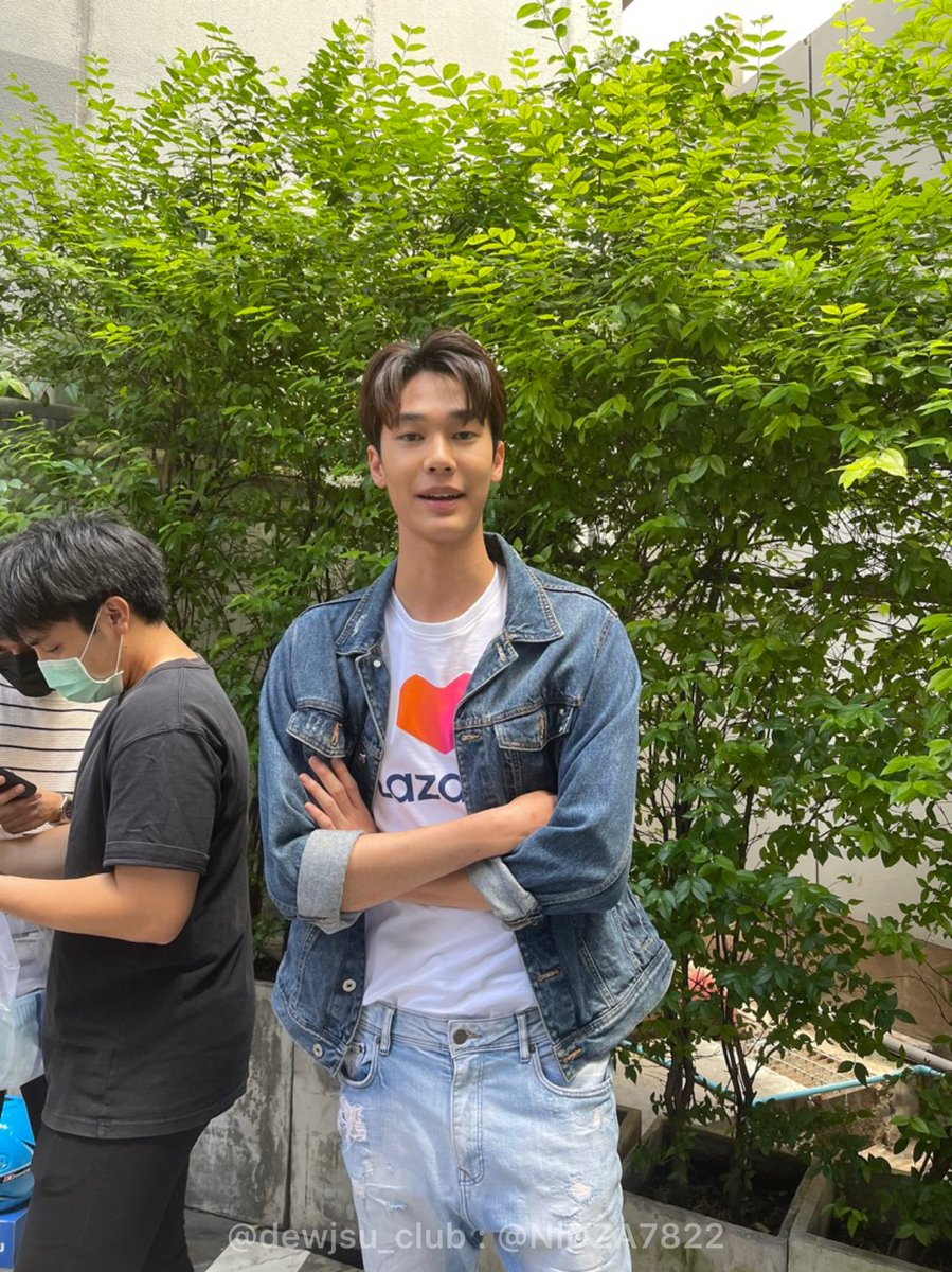 Dewjsu_club's tweet photo. แท่นแท๊น เอ๊ะ?? นี่ใครน้า ทำไมน่ารักจังเลยคะ 😳💘💘 

@dew_jsu 
#dew_jsu 
#lazada66MegaMidYearSale https://t.co/M1bnR0QEFo