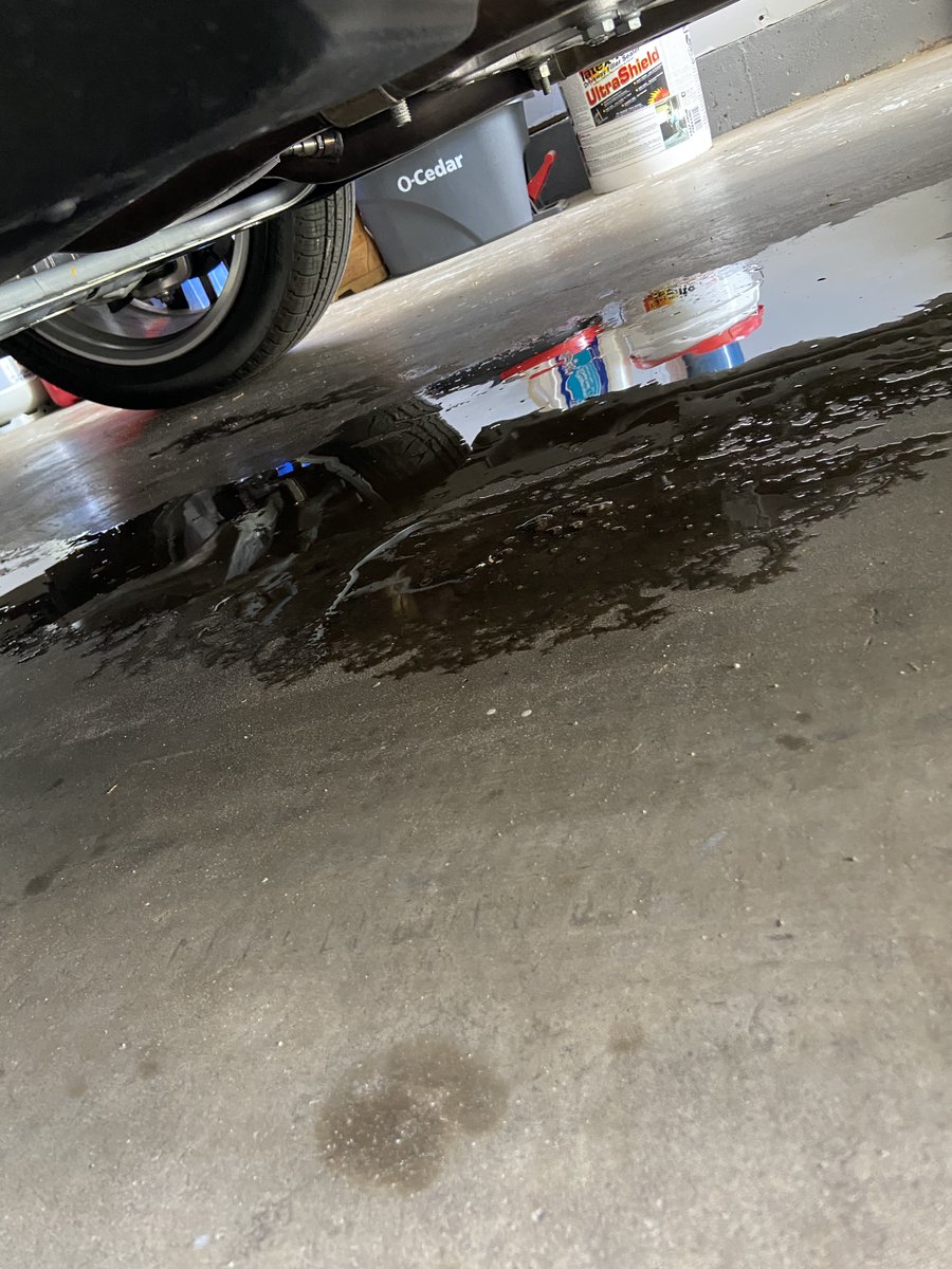 amstyami's tweet photo. @Maserati_HQ 
Bought a brand new 2020 Maserati levante from criswell Maserati. Three weeks later, the dealership took car for service and returned it in the worst condition. Car is pissing oil all over my garage floor. I called Maserati and received the worst costumer service https://t.co/i0ZMsMtCMl