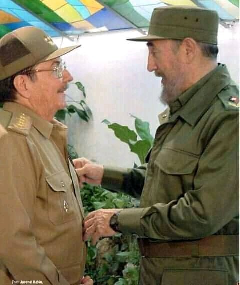 EloylvarezMart1's tweet photo. Felicidades #Raúl!! por su 90 cumpleaños,  por su espíritu de lucha, sencillez y fidelidad a la #Revolución
Es inspiracion y ejemplo para continuar por #CubaViva #SomosContinuidad @MindusIndustria https://t.co/VREKAy75Uv