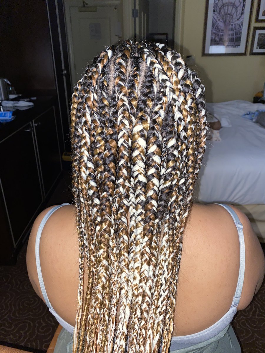 ninabeautyroom's tweet photo. Book your appointment now! Feed ins, Box Braids, Faux Locs, Knotless (225)500-0682 #braids #batonrougebraids #knotless #fauxlocs #lsu #subr #brhairstylist #brbraids #brknotless https://t.co/7Hzqe1chBj