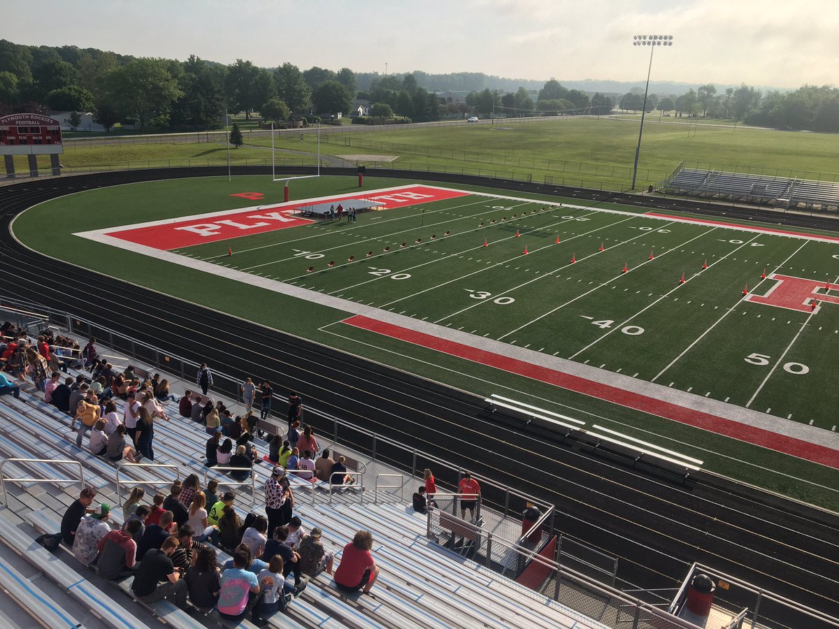 PTVatPHS's tweet photo. Less than five minutes for commencement practice to begin! Perfect day for practice! 👩🏼‍🎓Special shout out to @PlymouthHSpcsc Jayson Metcalf who is volunteering to run the live stream feed today &amp; tomorrow❗️🎥👏🏻👍🏻 👨🏼‍🎓 https://t.co/BUWvpyD1mP