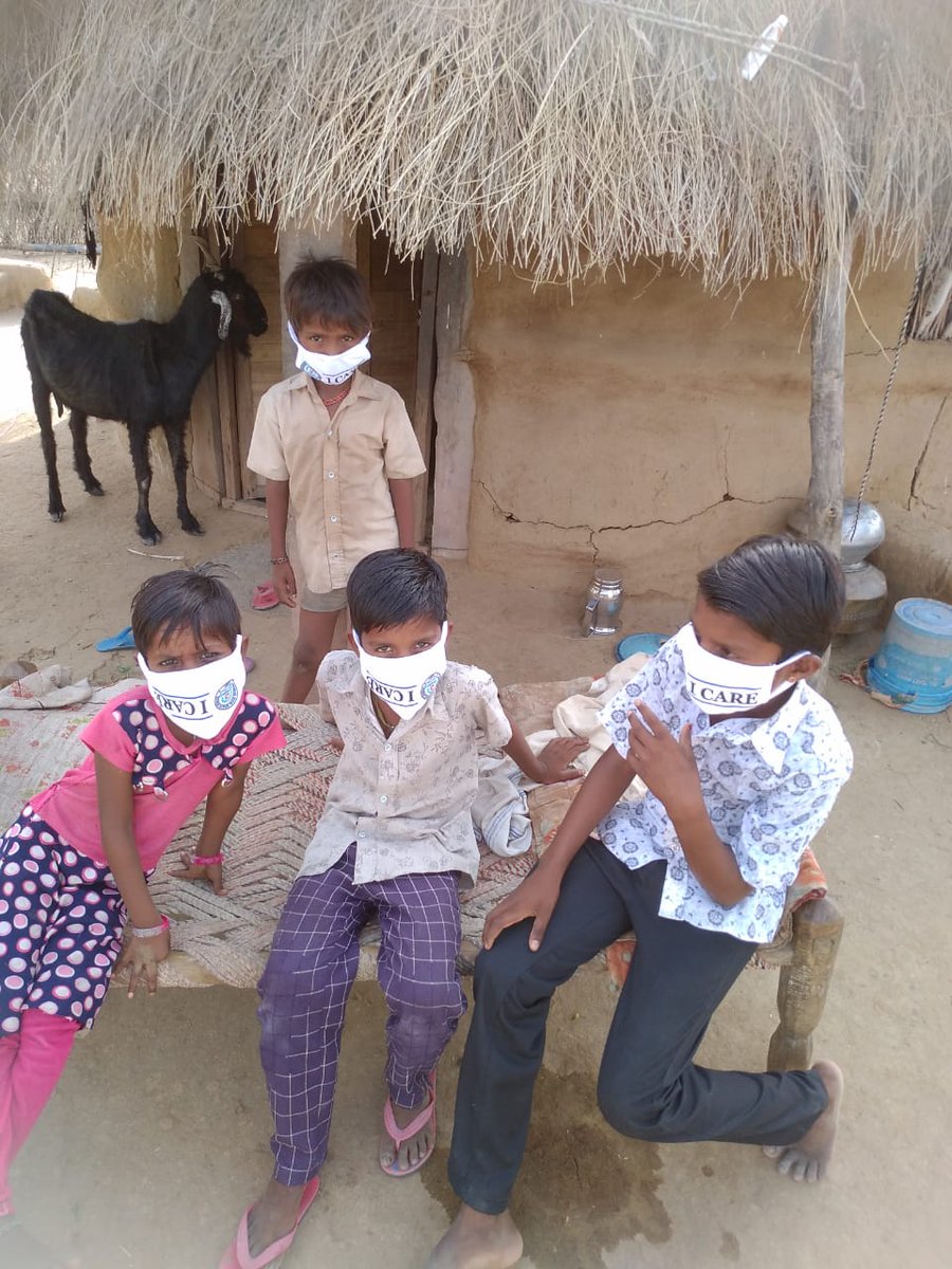 GVS_BARMER's tweet photo. Masks were distributed by the Team to the children of poor settlement

#Help_Covid 

#Team_Gvs
#CHILDLINE1098 https://t.co/OM6iglvsR3