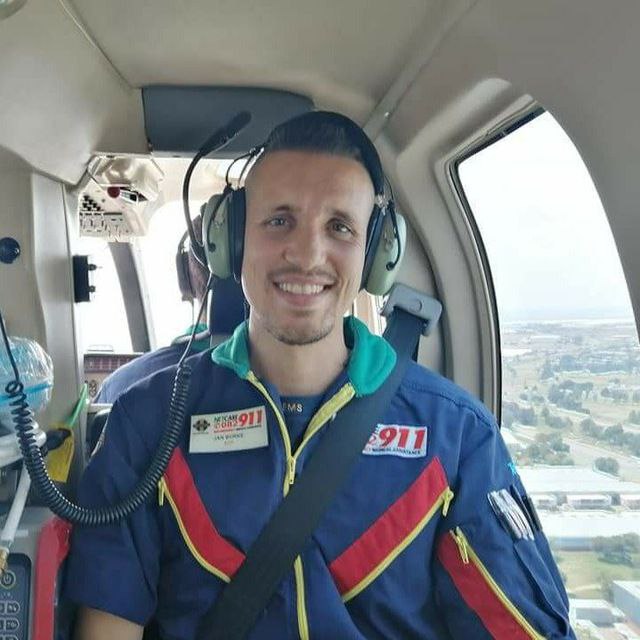 Netcare911_sa's tweet photo. Netcare 911 would like to congratulate Jan Burke an Emergency Care Practitioner based at Gauteng HEMS on completing his 500th mission. Well done Jan. https://t.co/2Aorrzktzu