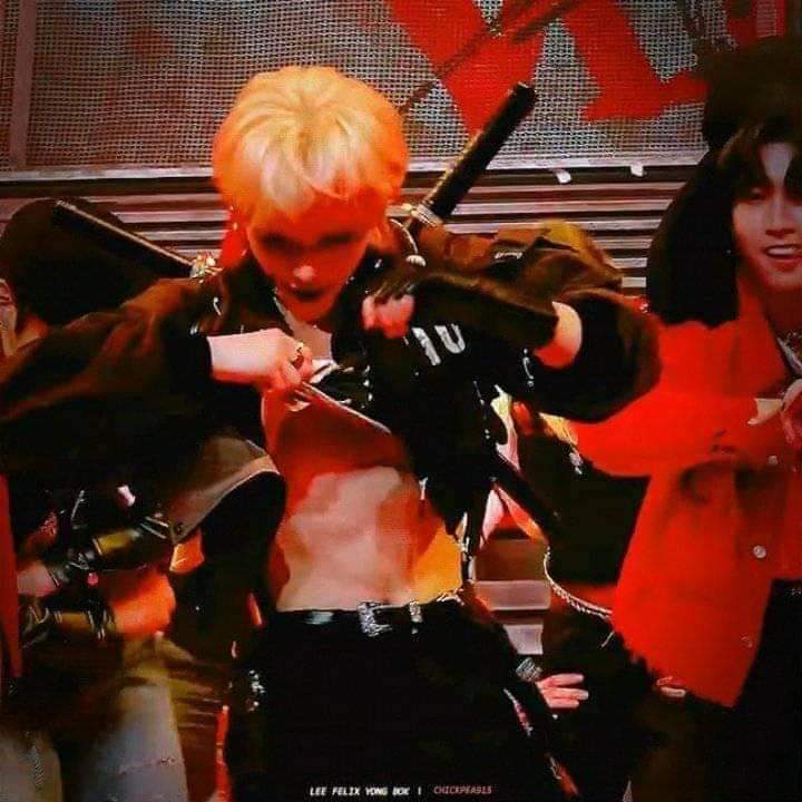 _melonelynn's tweet photo. bangchan abs felix abs
#StrayKidsKINGS
#bangchanabs https://t.co/AsOvv9LJNC