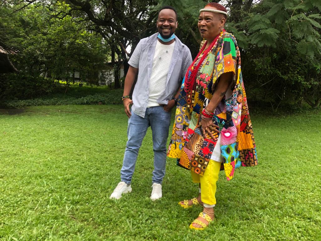 ebeisnation's tweet photo. "You live in the present but Present is informed by the Past" one of the best quote from Mama C. This Woman is 💪🏿 . I am blessed to learn from Her today. #EdutainMentClass

#TZLeadershipAcademy
#TZLeadershipAcademy2021 https://t.co/D5NX3f1o2l
