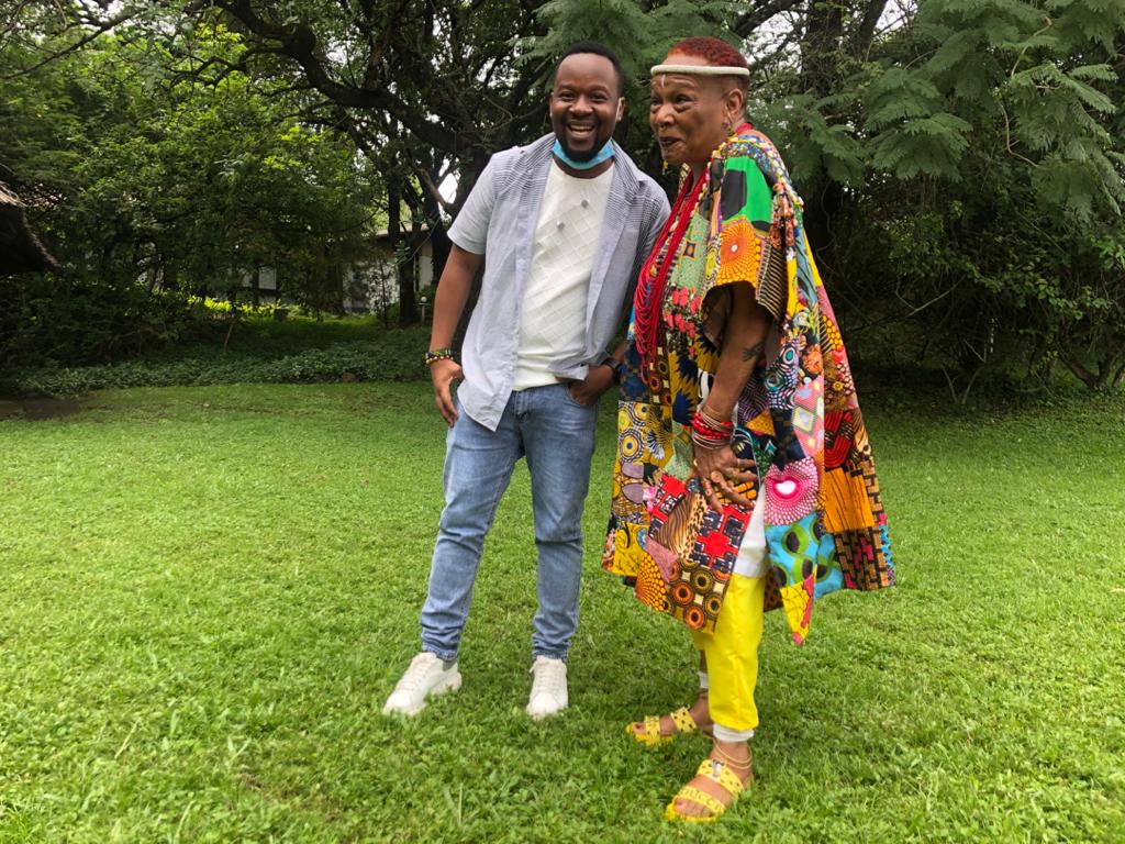 ebeisnation's tweet photo. "You live in the present but Present is informed by the Past" one of the best quote from Mama C. This Woman is 💪🏿 . I am blessed to learn from Her today. #EdutainMentClass

#TZLeadershipAcademy
#TZLeadershipAcademy2021 https://t.co/D5NX3f1o2l