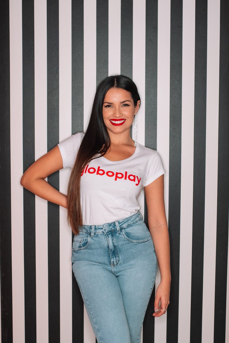 globoplay's tweet photo. JULIETTE NO GLOBOPLAY é oficial!!! 🗣️😍🥰 Atenção, cactos! 🌵A @juliette aceitou ser minha parceira na maratona e no amor e é a minha mais nova embaixadora. 🤯🥰 Ainda tô passando mal vendo essa mulher com a brusinha da firma, alguém acode aqui! 🥵🤩

📸Lordbull / Ricardo Brunini https://t.co/TYaMh0MBXb