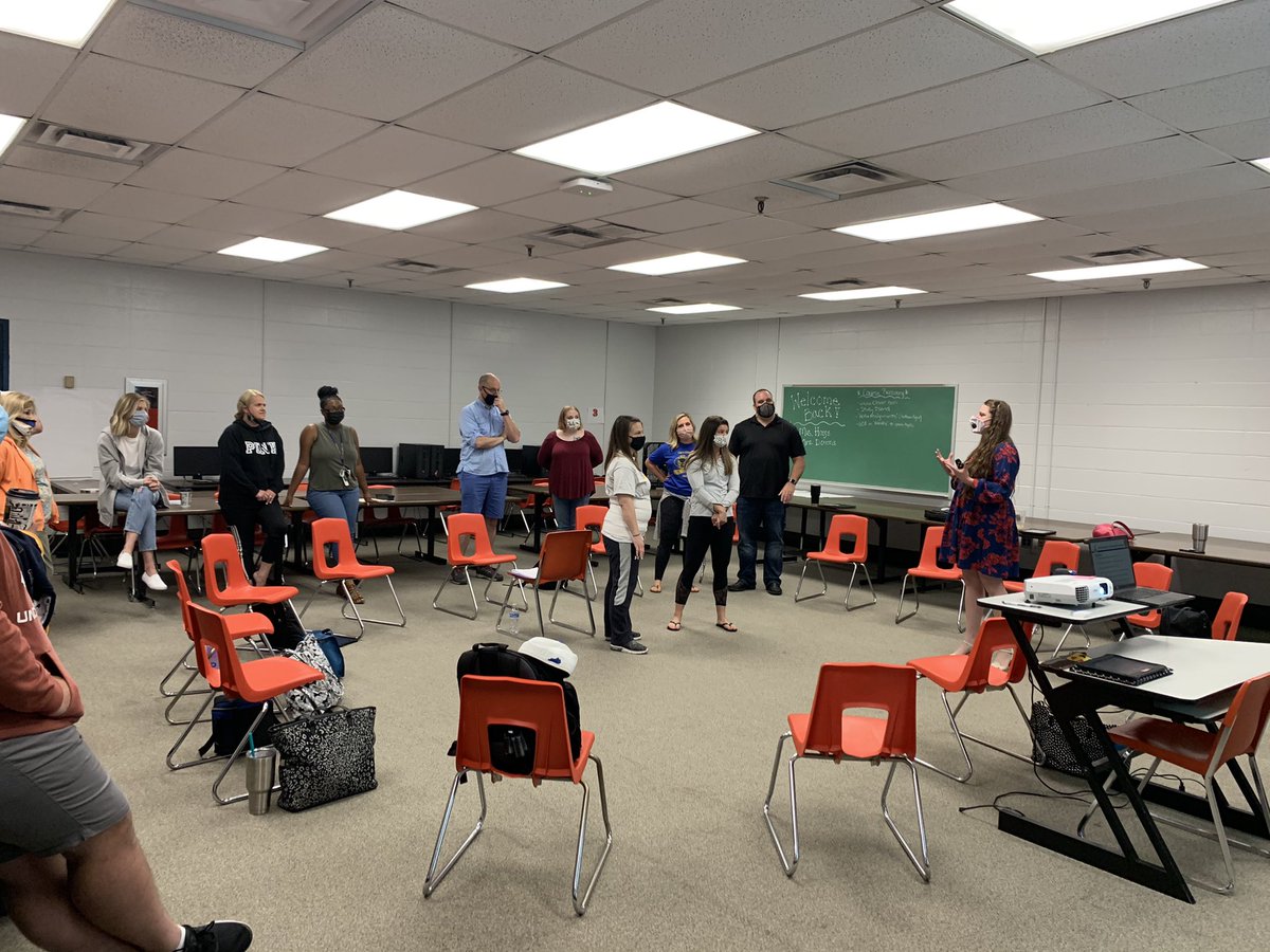 Dr. Denise Williams, Principal Olmsted North tweet media