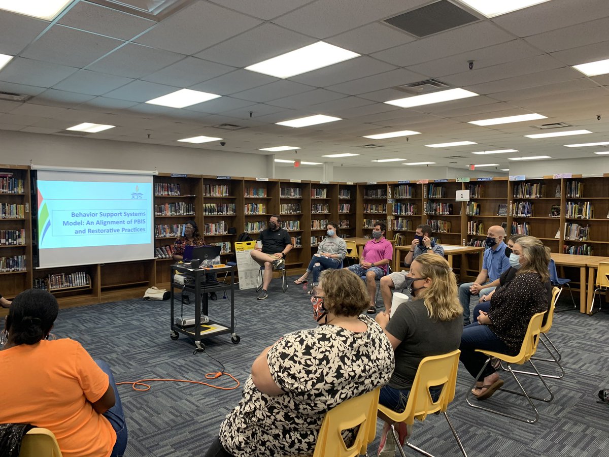 Dr. Denise Williams, Principal Olmsted North tweet media