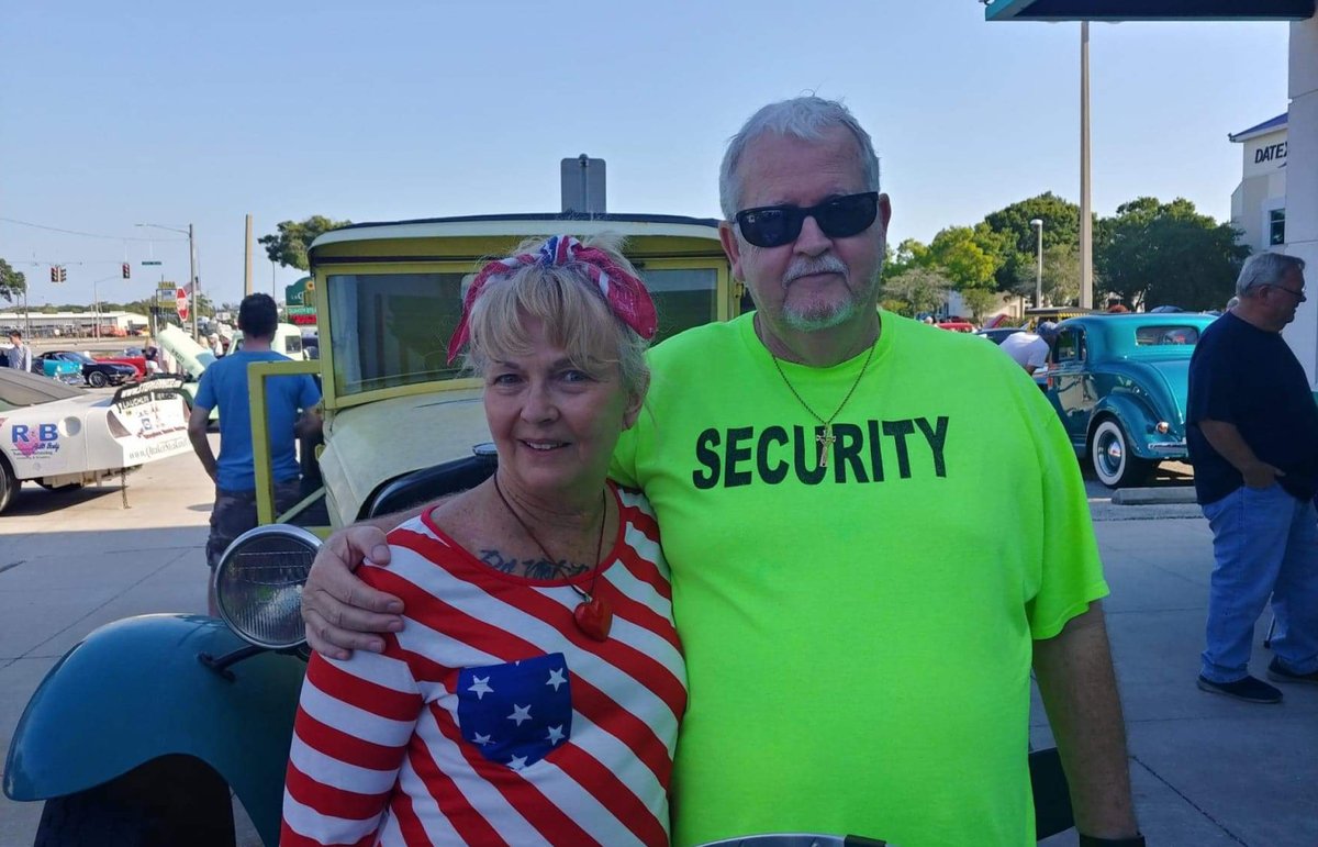 QLawTweets's tweet photo. Out and about again! Marketing director, Jill Marie, was out at @quakersteak handing out Q Law goodies in #Clearwater! She even got a wonderful picture with #CarShow Larry himself! Come on out and see us next time! 

1-800-332-1992 | https://t.co/o1bs7QzfPQ https://t.co/mE92vrziSA