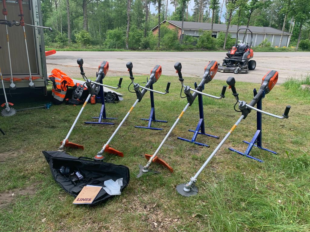 OntwikkelC's tweet image. OP LOCATIE | Vandaag maken we video-opnames voor nieuw lesmateriaal voor het vakgebied Groene ruimte. 

Alles hierover: ontwikkelcentrum.nl/actueel/nieuw-…

#groeneruimte #mbo #lesmateriaal