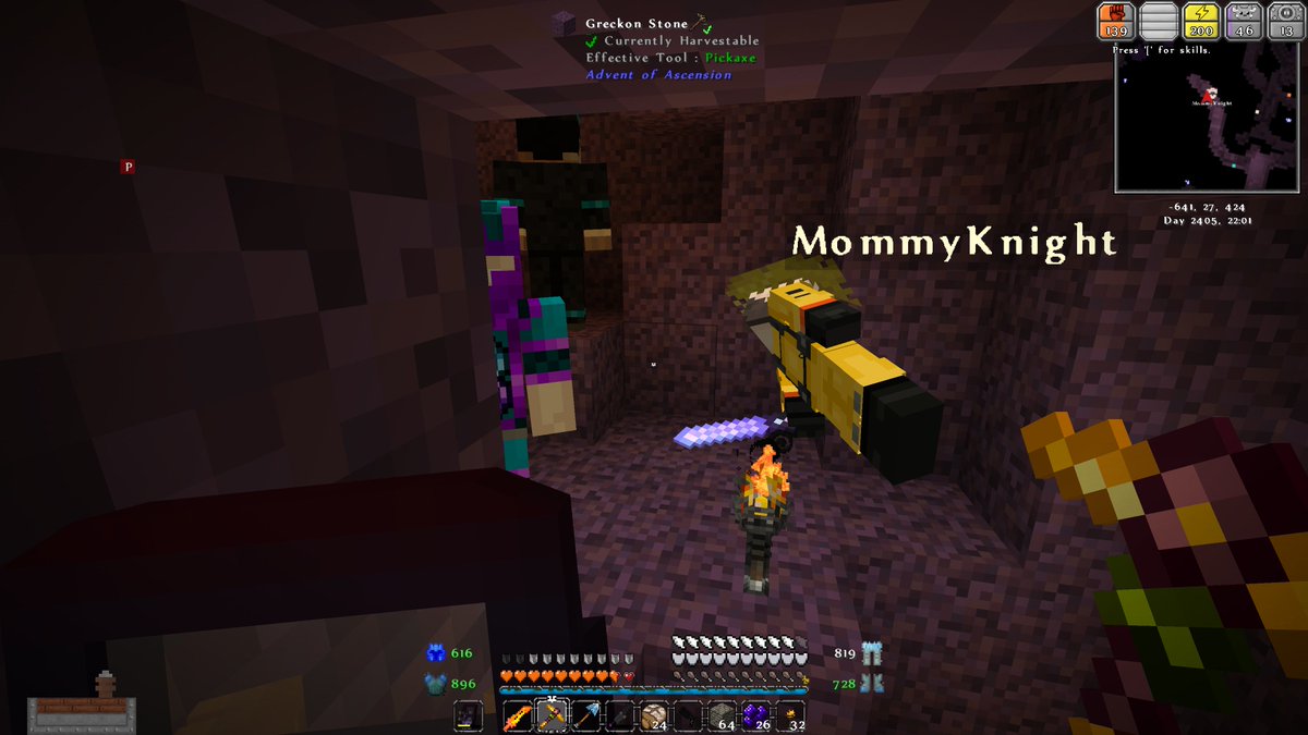Boxm3n666's tweet photo. Living proof that @MommyKnight_ is trash at minecraft https://t.co/q5ku3BaANr