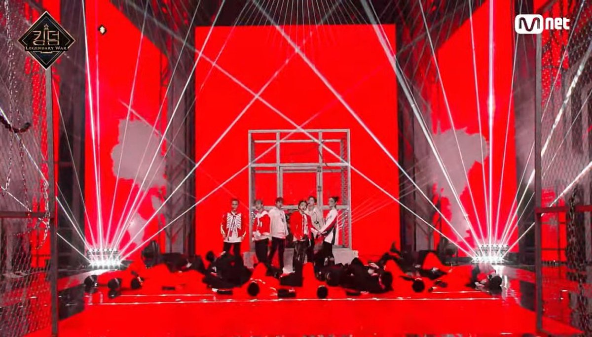 You will know that it's iKON if the stage is red