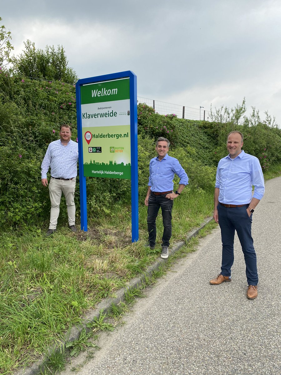 Welkomstportalen onthuld <a href="/Halderberge/">gemeente Halderberge</a> teken van kwaliteitsslag op lokale bedrijventerreinen <a href="/ThomasMelisse36/">Thomas Melisse</a>