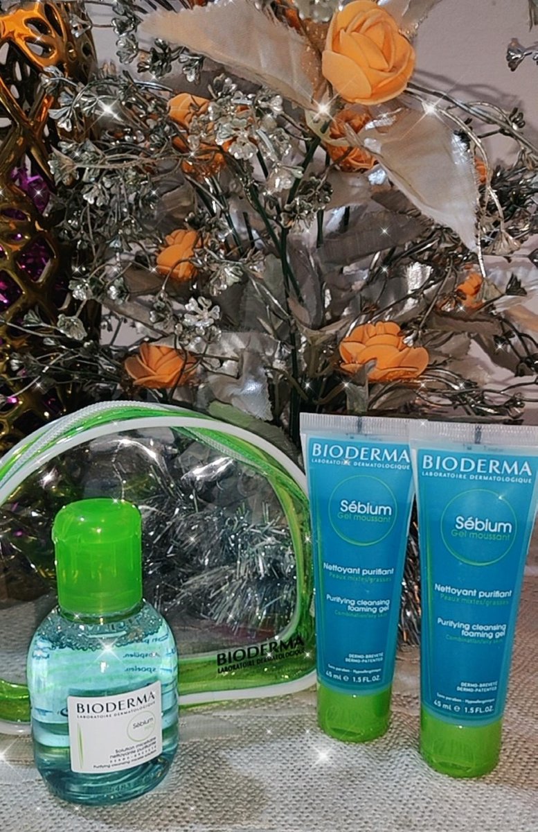 Poojasaha7's tweet photo. Give your skincare routine an upgrade by adding in the Sebium Gel Moussant, designed to tackle excessive oil production.
Finish your skincare with The Photoderm Max Crème which protects you from harmful effects of sun exposure.
@BiodermaIndia #summer #skincare #clean #makeup https://t.co/9y71Hej3Os