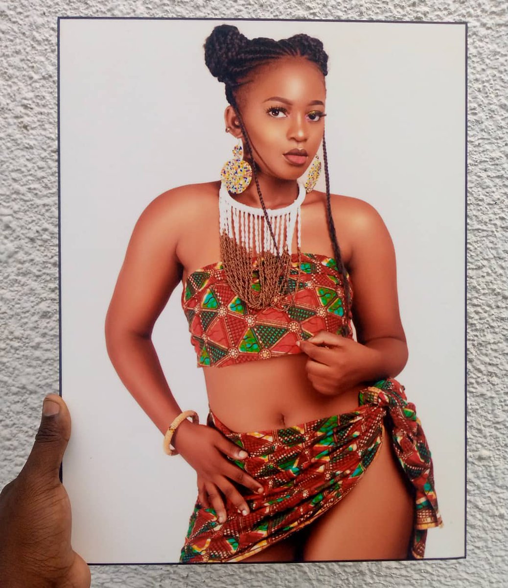 Hello☺️we  do quality photo mounts , photo frames canvas,photobooks
Contact 0731753898