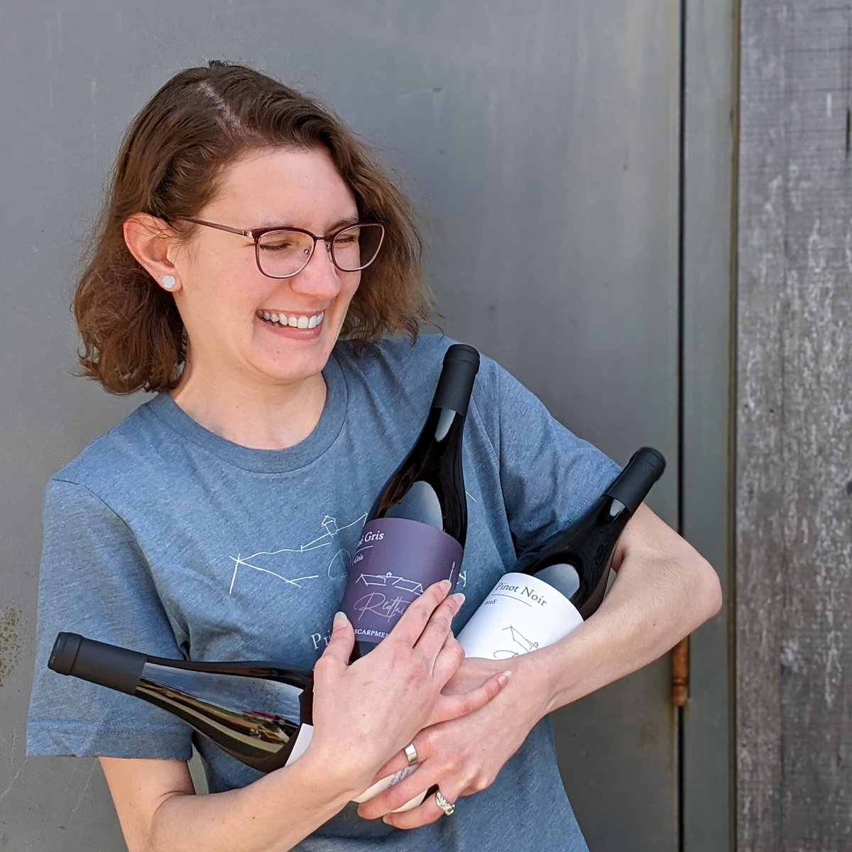 RedtailPEC's tweet image. Charlotte has been working hard to get our Pinot + Chard + Fumé Gris onto LCBO shelves near you! Check out our new store listings at redtailvineyards.com/pages/LCBO 👀 

Want Redtail at your local? Ask the store's product consultant to bring us in and we'll try to make it happen 🙏