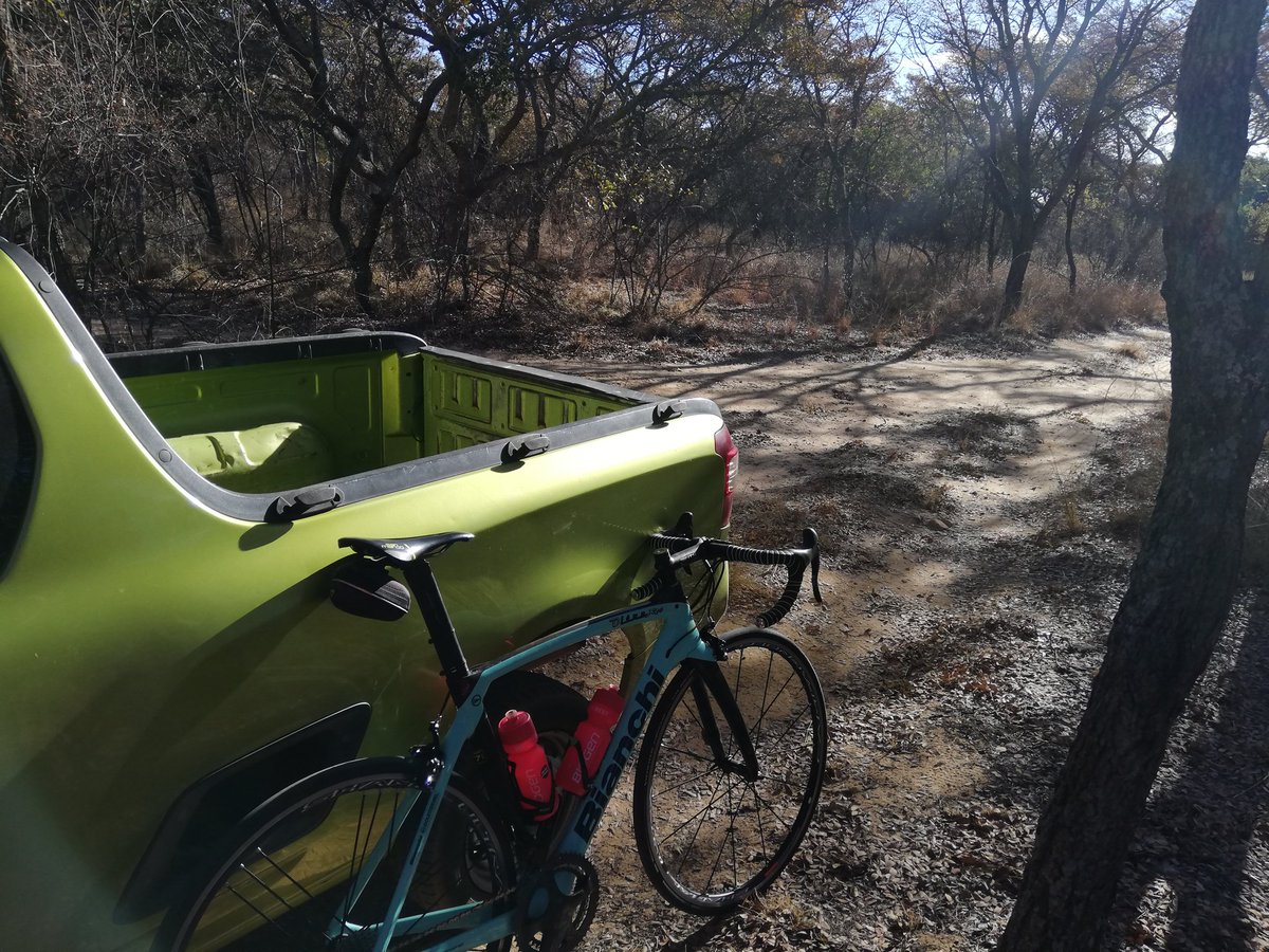 Alex Worsdale (@alex_worsdale) on Twitter photo The perfect combo for a weekend away!! The green and celeste mobiles🚗🚲 <a href="/BianchiOfficial/">PosieHunters</a> from <a href="/jj_cycling/">Cycling J&J</a> The perfect combo for a weekend away!! The green and celeste mobiles🚗🚲 <a href="/BianchiOfficial/">PosieHunters</a> from <a href="/jj_cycling/">Cycling J&J</a>