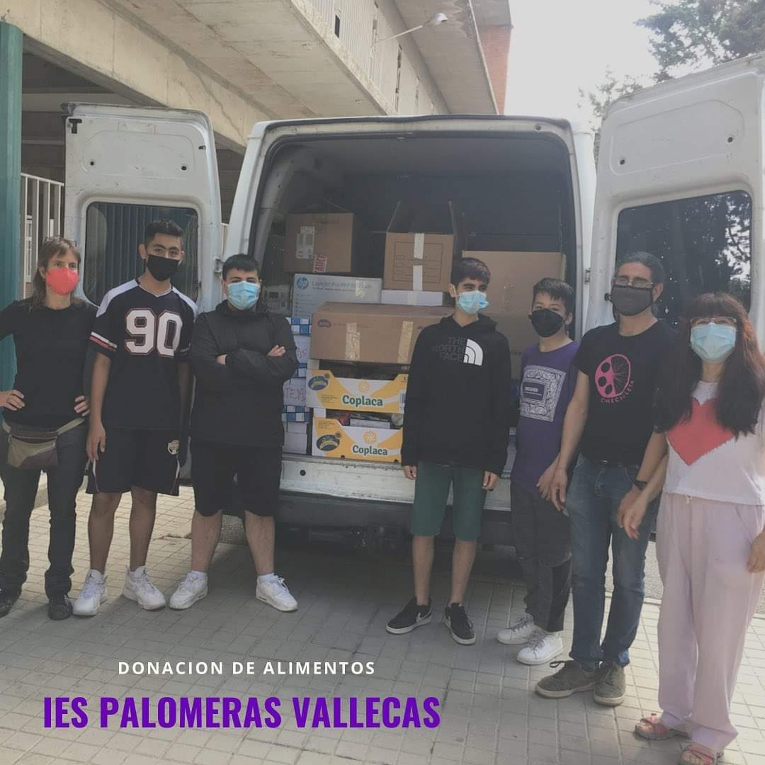 INCREÍBLE OPERACIÓN KILO DEL INSTITUTO PALOMERAS VALLECAS 👏🏽💜

Gracias al AMPA, a dirección, a los profes, a las familias que han colaborado y a los alumnos que nos han ayudado a cargar la furgo. Y en especial a Dori, Javi y Sole 💪🏽

¡En septiembre más y mejor!
