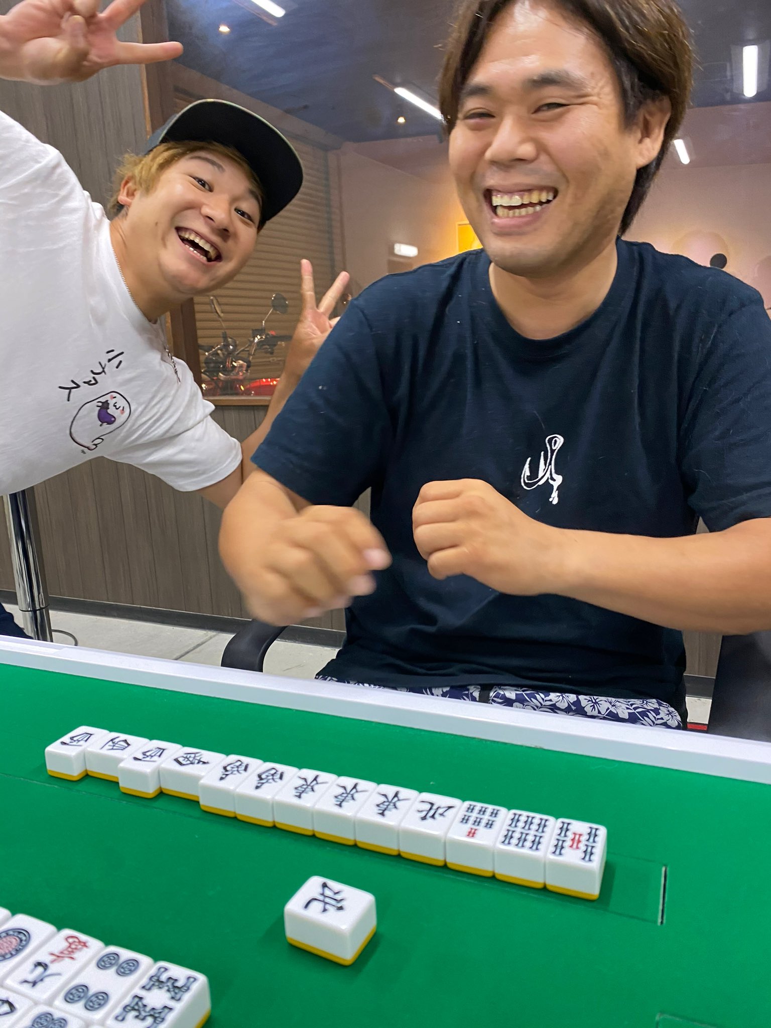 釣りよか公式 よーらい選手 渾身の役満 小四喜 を和了 麻雀 釣リーグ T Co Ofdayodpl6 Twitter