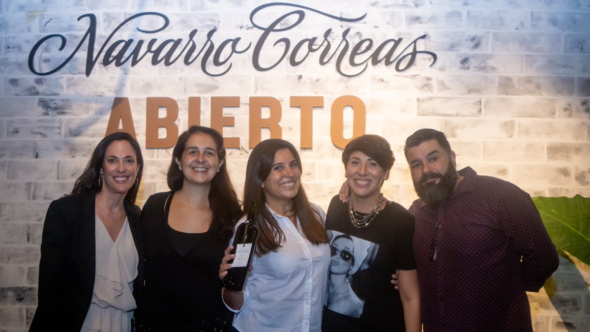 En el Día Internacional del #Sommelier saludamos a nuestro equipo y a todos los profesionales que a través de su compromiso y pasión contribuyen con la difusión de las virtudes de los grandes vinos argentinos. ¡Salud! 🥂