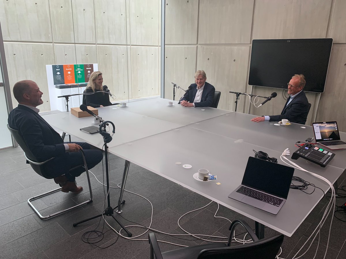 Woensdag 9 juni komt S2A2 van de podcastserie Toekomst van Toezicht online. O.a. over hoe je geschaad vertrouwen kunt herstellen. Met <a href="/CvanNieuw/">Kees Nieuwamerongen</a>, <a href="/mjrijn/">Martin van Rijn</a> en @EvaRovers. Uitstekende sfeer tijdens de opname, mooi gesprek! #SoundCloud #podcast #toekomstvantoezicht