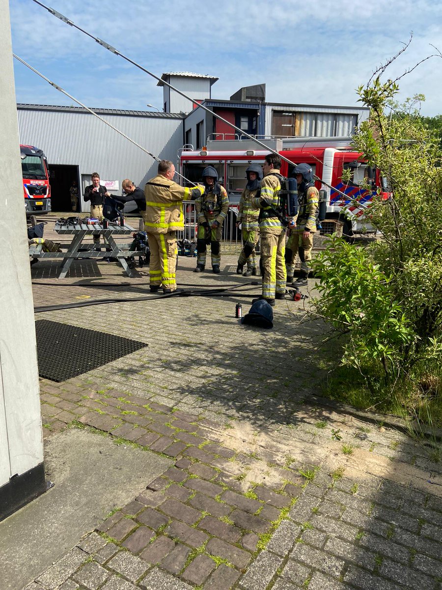 MindertM's tweet photo. Vandaag training in aangepaste vorm voor manschap 2.0 te Wijster. Op en top gedreven manschappen in opleiding. https://t.co/5RUMo6tHYL