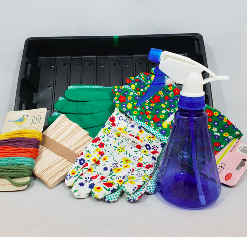 It looks like we'll have another sunny weekend to spend time in the garden! 🌞🌸👏

If you're looking for new gardening tools, we can recommend our growing kit, which is very tactile and suitable for all abilities. bit.ly/3g5HbZj

#gardening #weekend #Dementia