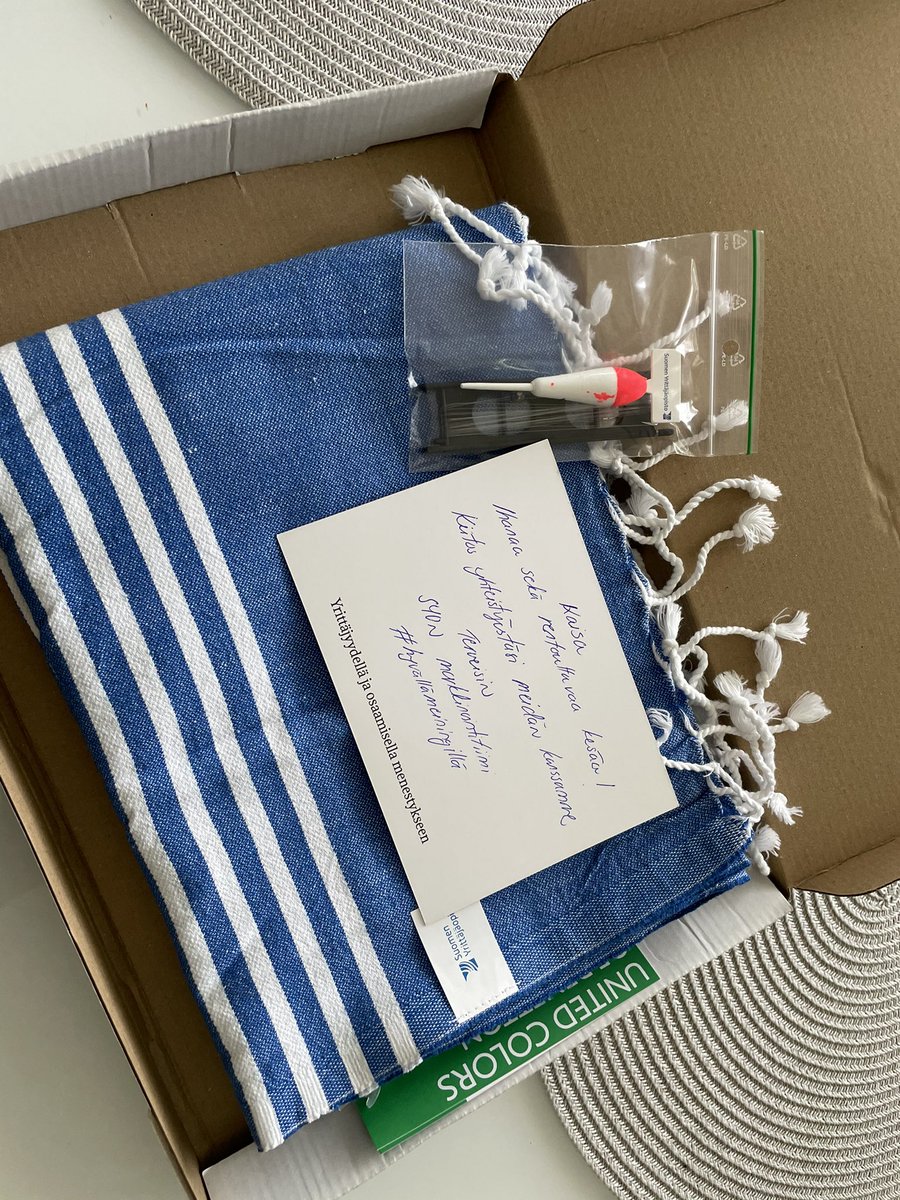 Ihana kesäyllätys postilaatikossa, kiitos <a href="/yrittajaopisto/">SuomenYrittäjäopisto</a> . Yhteistyössä on voimaa. #hyvällämeiningillä <a href="/bstr_finland/">Markkinointitoimisto BSTR</a>