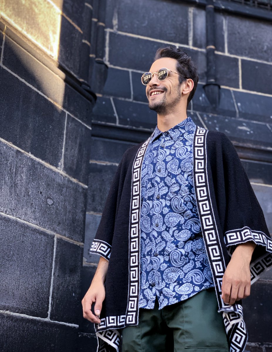 #actupalasana

La #chemise a une place importance dans la #garderobe. À l'occasion de la #fêtedespères, misez sur nos chemises #ethique #ecoresponsable et profitez de -15% sur toute notre boutique

shoppez ici : palasana-shop.com/collections/sh…