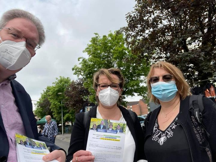 Sur le marché de Jeumont, très bon accueil des Jeumontois.
✅ Dès le 20 juin, pour les élections départementales faites le choix des candidats indépendants des partis politiques. Votez pour des candidats mobilisés qui veulent un Val de Sambre en mieux !