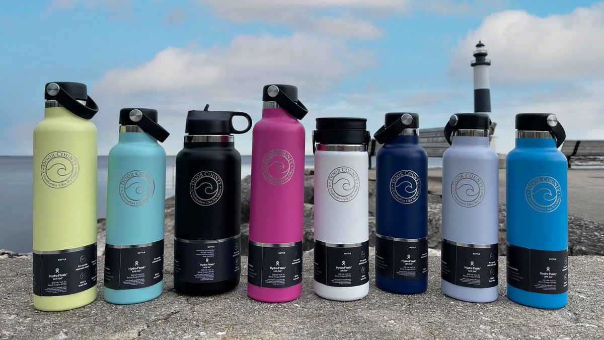 ondeckclothing's tweet photo. They're back!!
#HydroFlasks #customengraved with the Door County wave!
Enjoy our selection of colors and sizes. Only available at all 3 On Deck store locations.
Thank you for supporting your local businesses.
#doorcounty #ondeckclothingcompany https://t.co/AQypxYZTXC