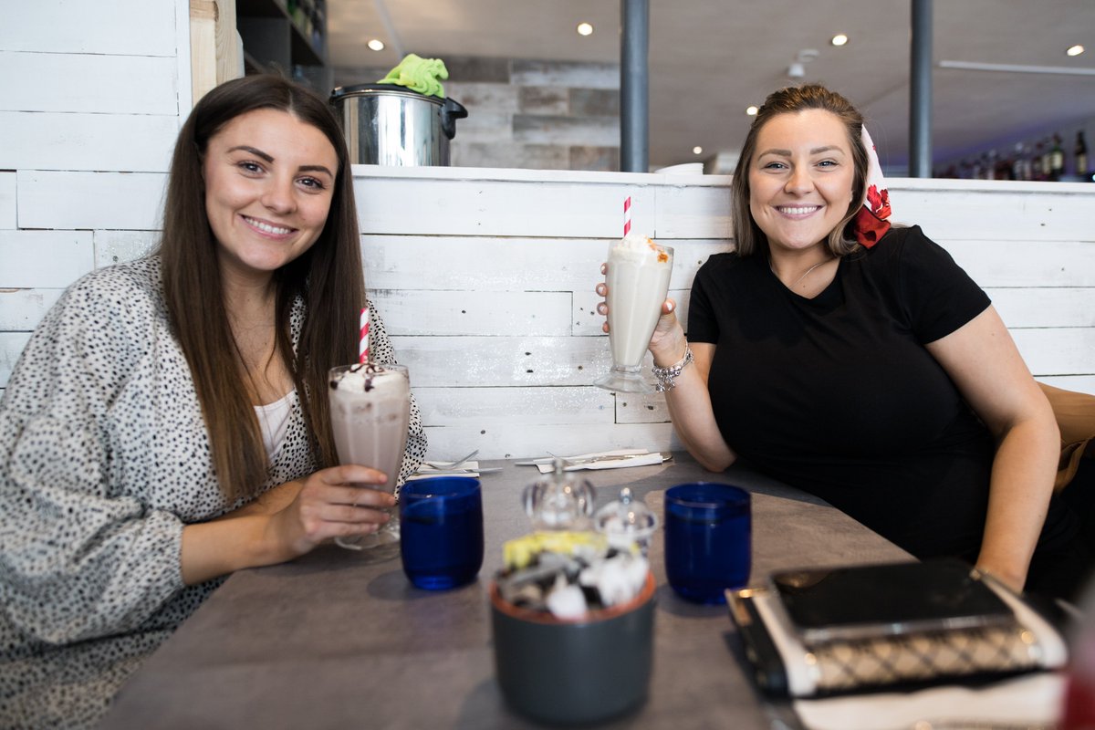 Happy 6th Birthday to MMM 🍊 🎉

Over the years, I've never been quite sure when our business birthday actually is and now my accountant said it's our birthday anniversary today, so here we are! 

Thank you so much for all your support over the year, here's to the next 6!🥂 🧡