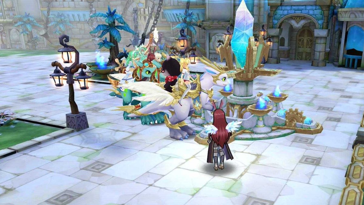 まる1 本日のアシュテ ついにギルドのし神器がー 前のギルドの時にはわけわからないまま参加してましたが 幼稚園ではほぼ1から携わった神器開放 感慨深い ﾟ ﾟ 華麗なる団長の一撃を写真におさめるべく頑張りましたが やはり写真