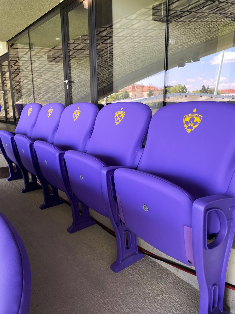 EuroSeating_Int's tweet photo. Esta tarde a las 18h se juega la semifinal de la #EurocopaSub21 🇪🇸 – 🇵🇹 en el estadio Ljudski Vrt-Maribor (Eslovenia),donde hemos instalado nuestros modelos ES100 en grada y ES700 TT en palco y zona VIP.Vamos ESPAÑA!🙌#euroseatingaroundtheworld #nolimitstoinspiration #euroseating https://t.co/sU2mRpGCUA