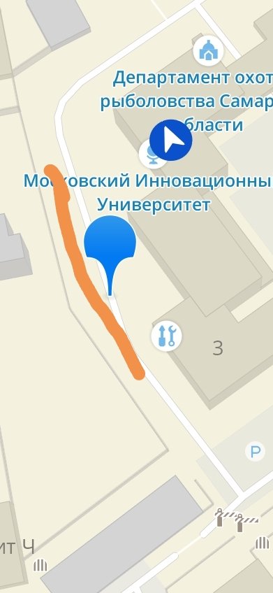 CzechSam711's tweet photo. @Adm_Okt_Samara, @SamMobilePriem незаконно установленными столиками к кому обратиться, к вам? Ерошевского 3, установлены незаконно столбики и натянуты тросы на замках, невозможно припарковаться стало. https://t.co/XFi9pPMst2