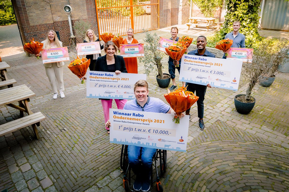 Hanze tweet media