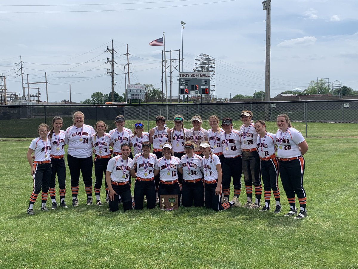 BradfordEVSD's tweet image. Congratulations to the Lady Railroaders Fastpitch Team!
#bradfordpride   Next game will be at 5:00 on Wednesday in Greenville