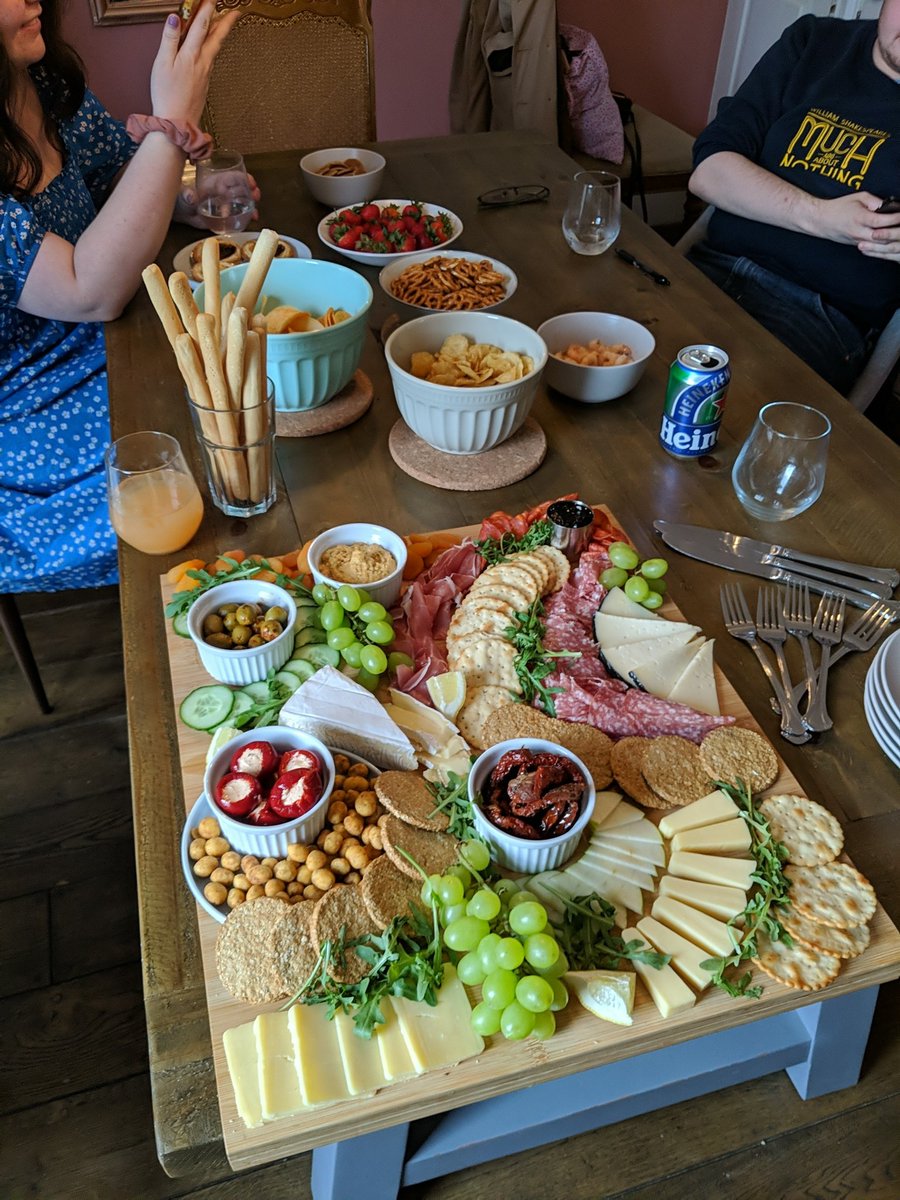 kingjonat's tweet photo. @MsMinotaur @FlipLucca Get you some friends who can make a kick ass chacuteri board ✌️ https://t.co/cIAKGYFnu6