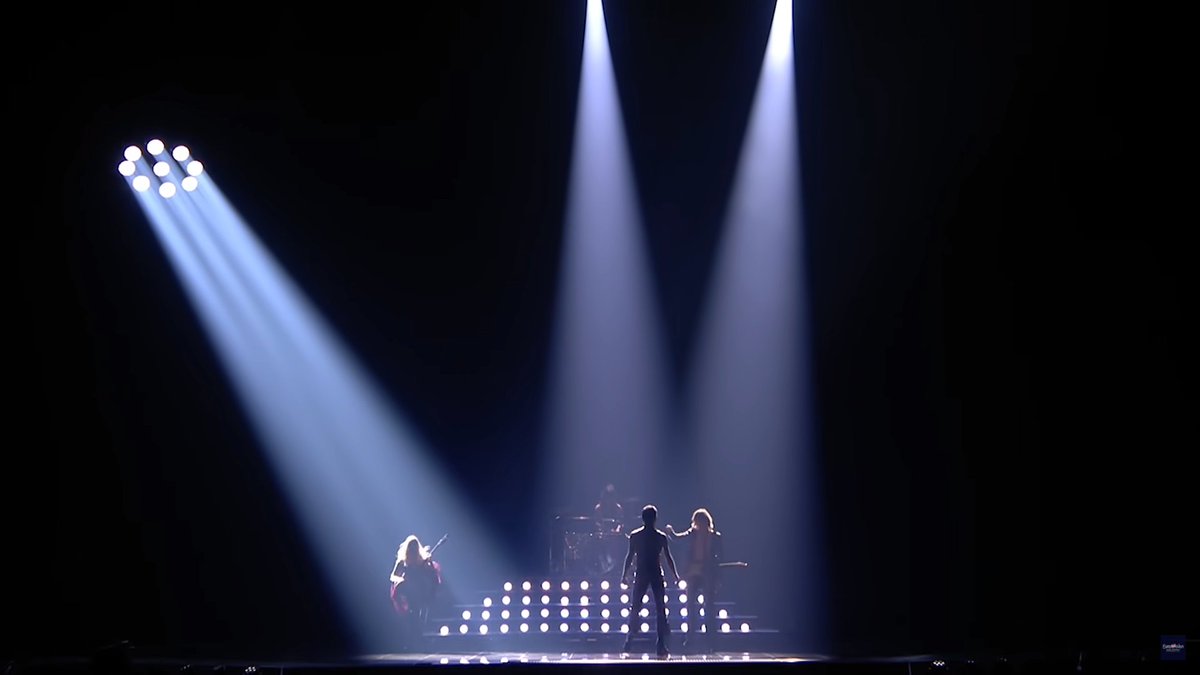 PageoconG's tweet photo. Si el festival de #Eurovision  fuera un concurso de escenografías mi TOP5 sería éste:

5. Lituania
4. Italia
3. Bulgaria
2. Francia
1. Islandia

Conceptos que contextualizan la melodía, potencian la personalidad de sus intérpretes y generan frames icónicos. https://t.co/2zakPPeUj9
