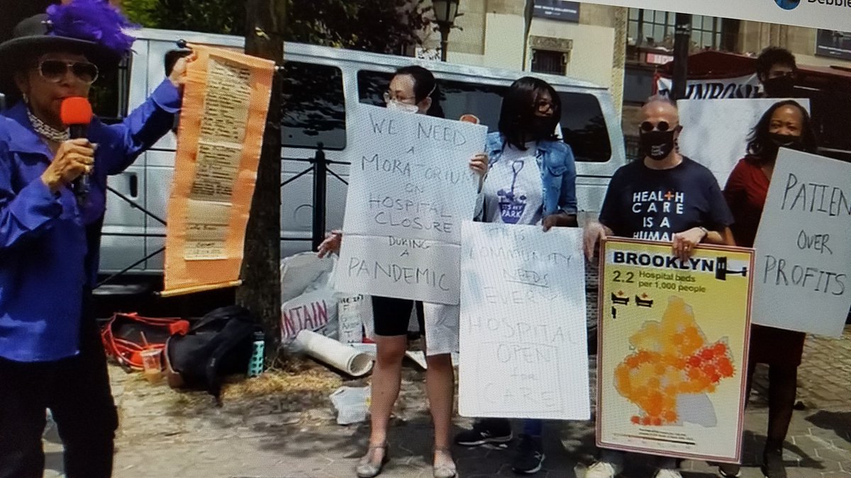 NY needs a MORATORIUM to stop closing hospitals + stop cutting hospital capacity+services.
The #PandemicChangedEverything!
#HealthEquity #BedsNotBodybags

Thx <a href="/riseandresistny/">Rise and Resist</a> for joining the <a href="/savekingsbrook/">savekingsbrook</a> coalition today!