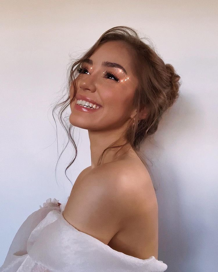 It’s okay to love. It’s okay to be who you are. It’s okay to be proud of yourself. You are awesome and stronger than you think you are! You are incredible and you don’t need approval from anyone, but yourself 🤍