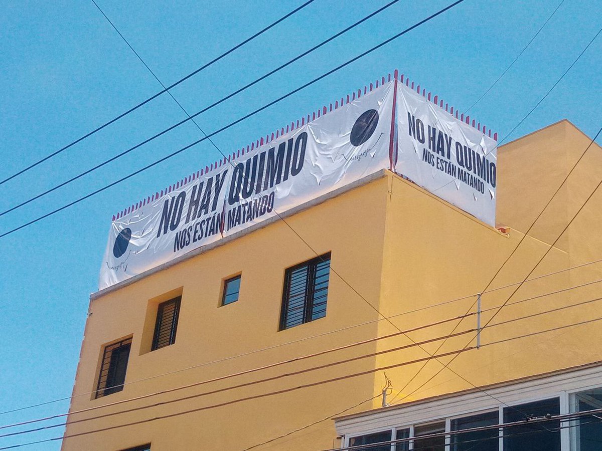Fab_Nini1's tweet photo. De verdad, no es cuestión de simpatias., es cuestión de vida..

Ubicacion:

Guadalajara Jalisco. Calle Hospital entre Agustin Rivera y J. Encarnación Rosas

#MorenaNosEstaMatando
#NiUnVotoAMORENAyALIADOS https://t.co/GFvGcWyXxp