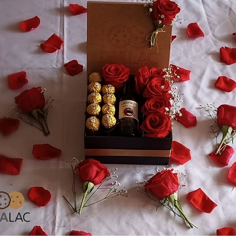 ConjuntoN's tweet photo. El obsequio ideal para enamorar a Mamá. https://t.co/6LgqLmIg2z