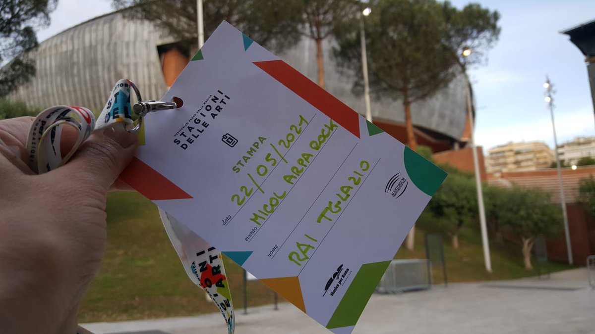 Dopo più di un anno riavere fra le mani un pass per un concerto è davvero un'emozione infinita. Riapre al pubblico la Sala Sinopoli <a href="/AuditoriumPdM/">Auditorium PdM</a> <a href="/MicolArpaRock/">Micol Arpa Rock</a> #Roma <a href="/TgrRaiLazio/">Tgr Rai Lazio</a> #musica #concertolive
